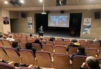 GAZETECİLERE DİJİTAL DÖNÜŞÜM EĞİTİMİ