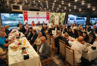 GAZİLER ONURUNA YEMEK PROGRAMI