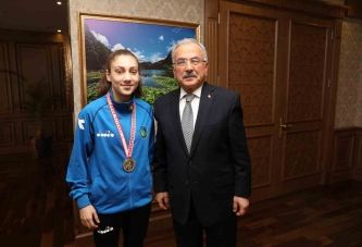 SOĞUKSU, TÜRKİYE ŞAMPİYONU