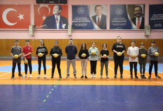 YILDIZ HENTBOLCULAR HARIL HARIL
