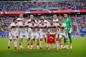 2 YENİLGİ 10 SIRA GERİYE ATTI!
