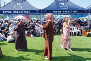 KÜLTÜR VE SANAT ASLANCAMİ'DE BULUŞTU