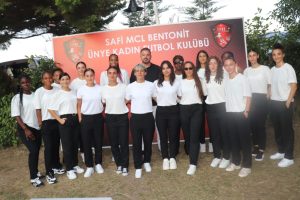 ÜNYE KADIN FUTBOL TAKIMI’NDAN SÜPER LİG’DE İLK 6 HEDEFİ