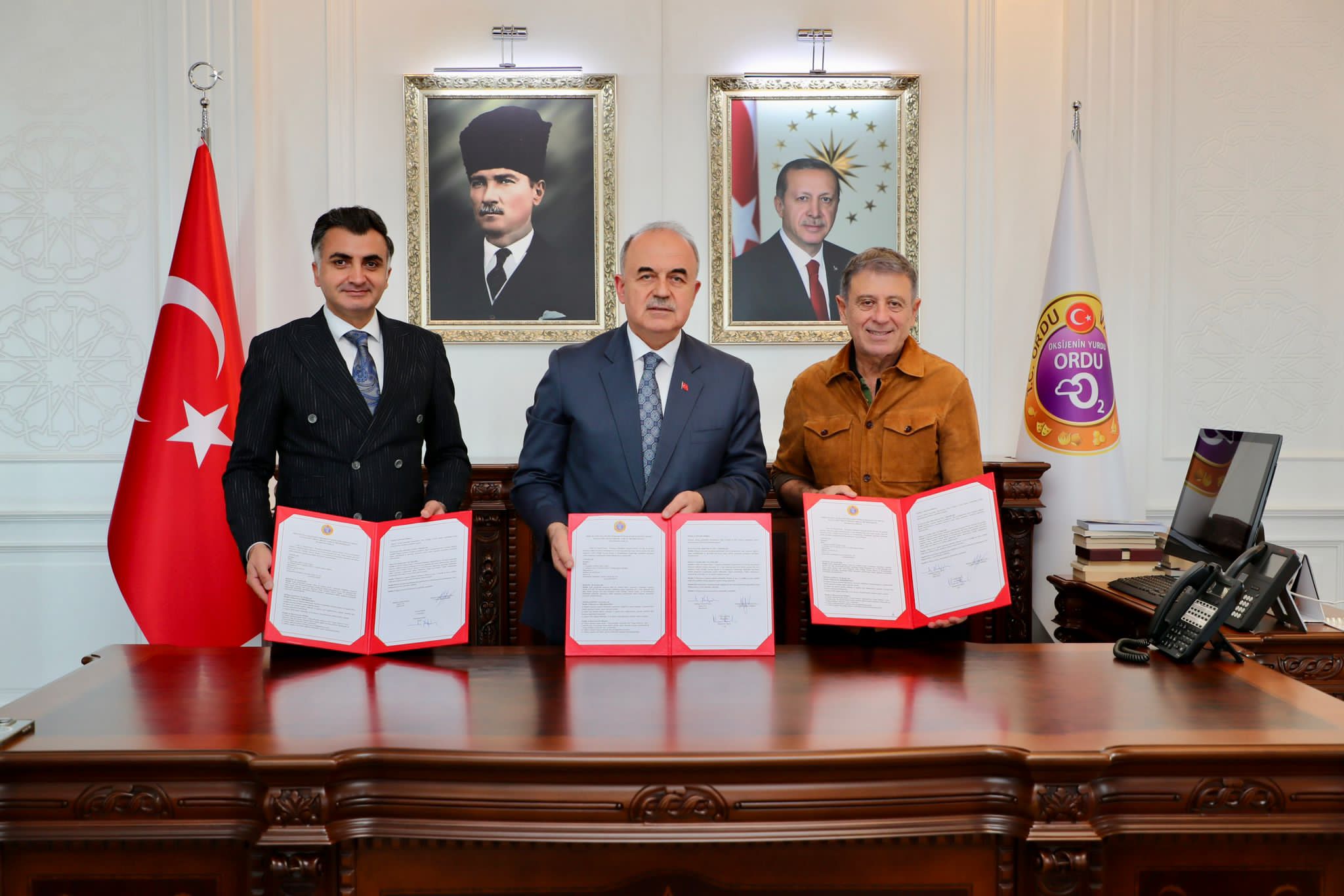 HAYIRSEVER İŞ İNSANI ALBAYRAK’TAN KÖY YAŞAM MERKEZİ