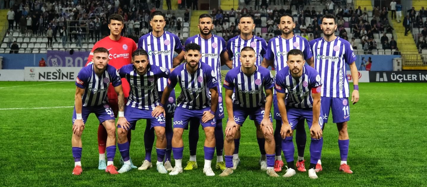 52 ORDU ZİRVEYİ TERK ETTİ