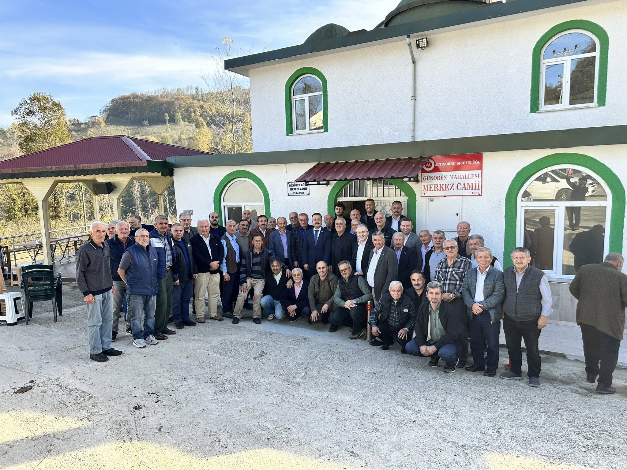 MHP’DE, “HAYIRLI GÜNLER KOMŞUM” ZİYARETLERİ SÜRÜYOR