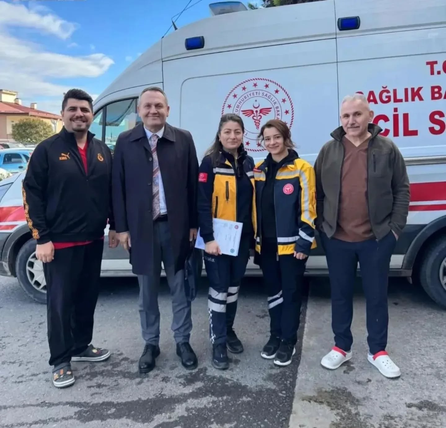 TSS’DEN SAĞLIK ÇALIŞANLARININ MÜCADELESİNE DESTEK