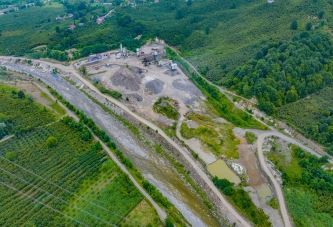 1 MİLYAR LİRAYI AŞAN YOL YATIRIMI