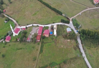 AKKUŞ’UN MAHALLELERİ BETON YOLA KAVUŞUYOR
