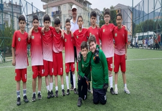 ALTINFINDIK’DA ŞAMPİYON 4B SINFI