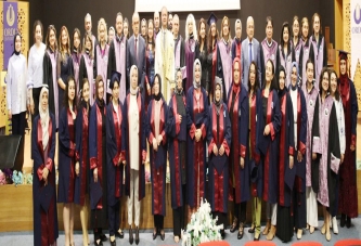 ANNE ÜNİVERSİTESİ İLK MEZUNLARINI VERDİ