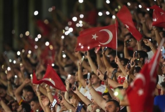 AY YILDIZLILAR BURSA’DA VURACAK