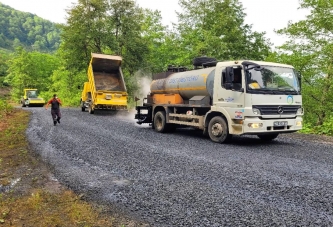Bağlantı Yolu Asfaltla Buluşuyor