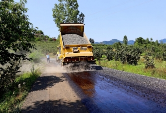 BAĞLANTI YOLUNDA SON DÜZLÜK