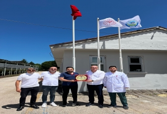 BAŞARILI BAŞHEKİME ANLAMLI TEŞEKKÜR.