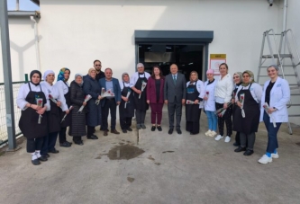 BAŞKAN TAVLI’DAN EMEKÇİLERE ANLAMLI ZİYARET