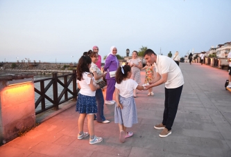 BAŞKAN TEPE, BAYRAMDA SAHADAYDI