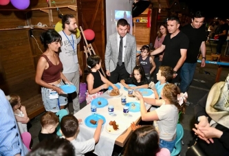ÇOCUK SANAT ATÖLYELERİ KAPILARINI AÇTI