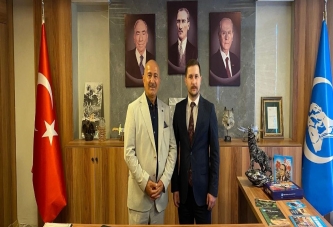 DENİZ’DEN ÜLKÜ OCAKLARI EĞİTİM VE KÜLTÜR VAKFINA ZİYARET