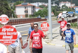 DEVLET MEMURLARI ANKARA’YA YÜRÜDÜ