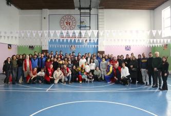 DOWN SENDROMLU GENÇLER UNUTULMAZ BİR GÜN GEÇİRDİ