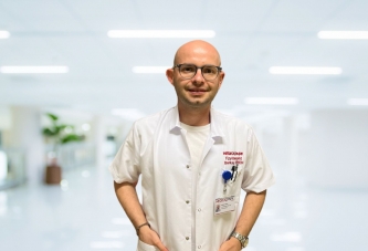 “DÜŞÜK AYAK SENDROMU TEDAVİ EDİLEBİLİR BİR SORUN”