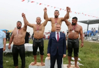 ER MEYDANINDA SEYİRCİ REKORU