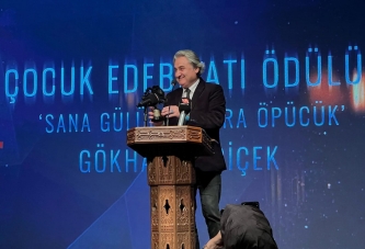 GÖKHAN AKÇİÇEK 'E ÖDÜL