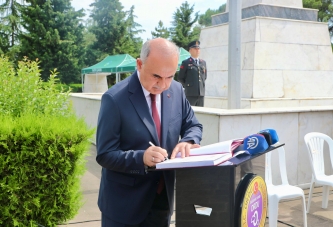 “HALKIMIZ, HAİN DARBECİLERE GEÇİT VERMEDİ”