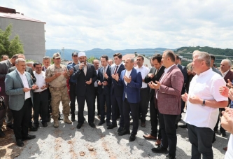 HÜKÜMET KONAĞI’NIN TEMELİ ATILDI