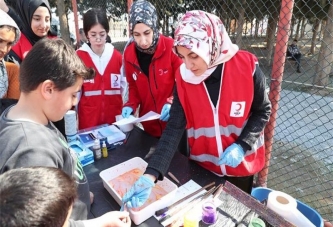 KIZILAY, DEPREMZELERİ YALNIZ BIRAKMADI