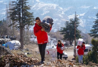 KIZILAY, DESTEK OLMAYA DEVAM EDİYOR