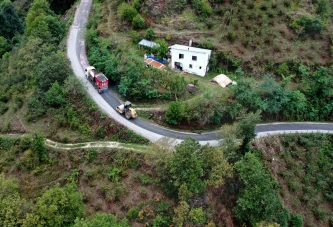 KUMRU RAHATA KAVUŞUYOR