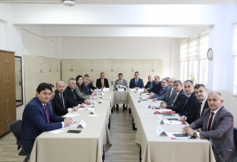 MÜDÜRLER GÜLYALI’DA TOPLANDI