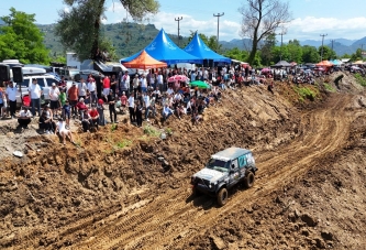 OFF-ROAD YARIŞLARI NEFESLERİ KESTİ