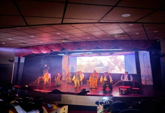 ORKENT ÇALIŞANLARINDAN ANLAMLI TİYATRO