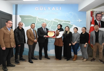 SİPAHİ’YE ANLAMLI PLAKET!