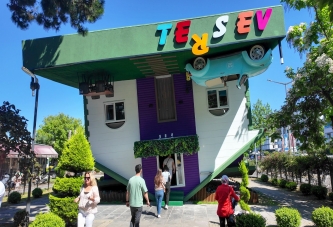“TERS EV” YENİLENDİ