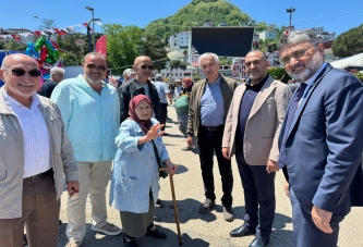 TİTİZ PERŞEMBE'DE VATANDASLARI DİNLEDİ