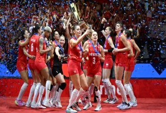 TÜRKİYE,VOLEYBOL’DA ZİRVE KOŞUYOR