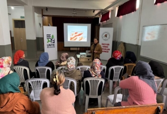 ÜNYE BELEDİYESİ’NDEN VELİLERE KONFERANS