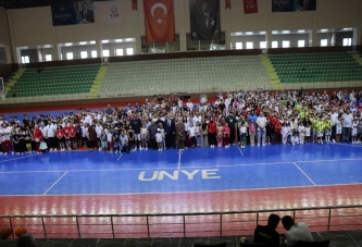 ÜNYE’DE YAZ SPOR OKULLARI BAŞLADI