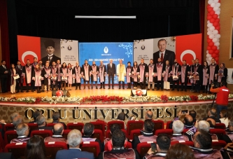 “ÜRETKEN BİR AKADEMİK YIL DİLİYORUM”