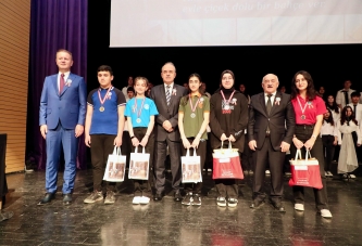 Vali Erol, 61. Kütüphane Haftası Kutlama Etkinliklerine Katıldı