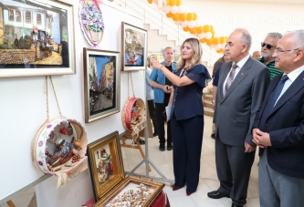 VALİ EROL, EL SANATLARI SERGİSİ AÇILIŞINA KATILDI