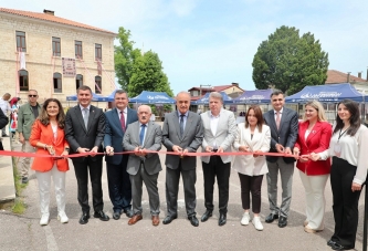 Vali Erol, Sergi Açılışına Katıldı