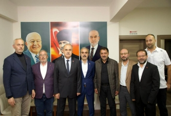 VALİ EROL, SİYASİ PARTİLERE İADE-İ ZİYARETTE BULUNDU