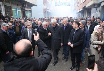 YILMAZ’DAN TEPEALAN’DA TARİHİ MİTİNG