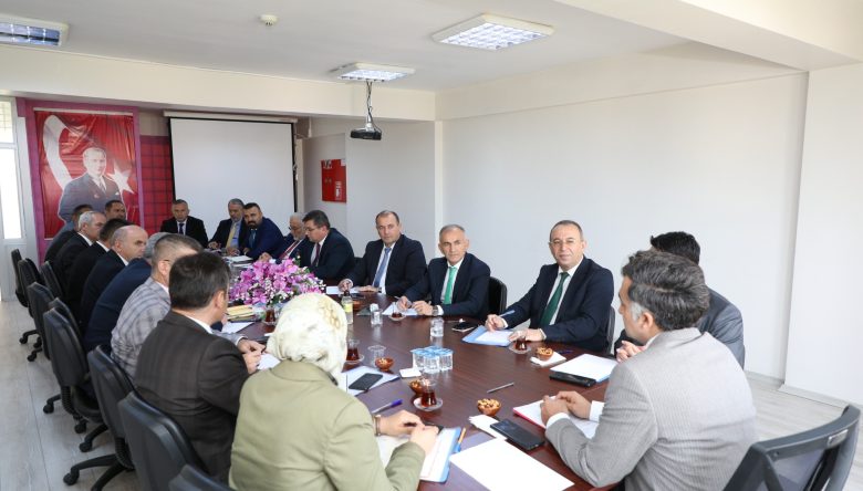 MÜDÜRLER KABADÜZ’DE BULUŞTU
