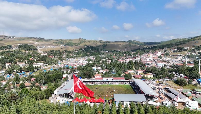 BAŞKAN GÜNDOĞAR: “SÖZ VERDİK, YAPIYORUZ”